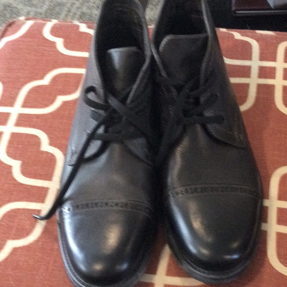 Johnson and murphy mens size 10 1/2 brand new chukka boots dark brown